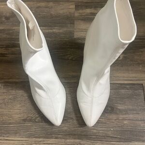 A New Day White Pointed Toe Ankle Boots Size 9